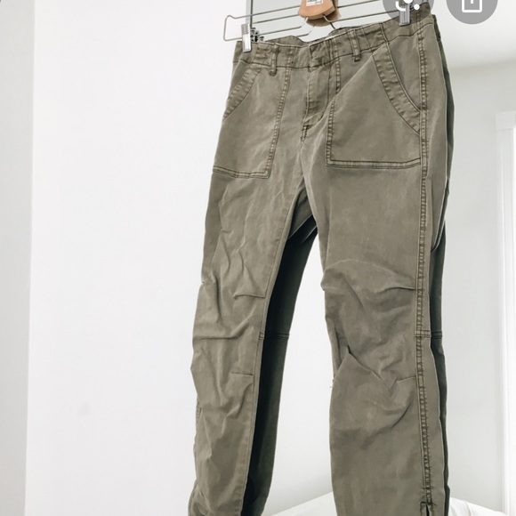 Aritzia Cargo Pants - Picture 1 of 7